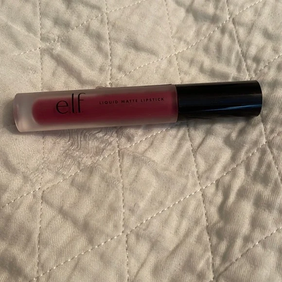e.l.f. Liquid Matte Lipstick - Wine Tour